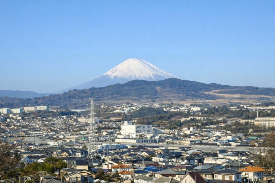売買・中古】～丘の上の家。町を見下ろし、富士山を望む。1,080万円